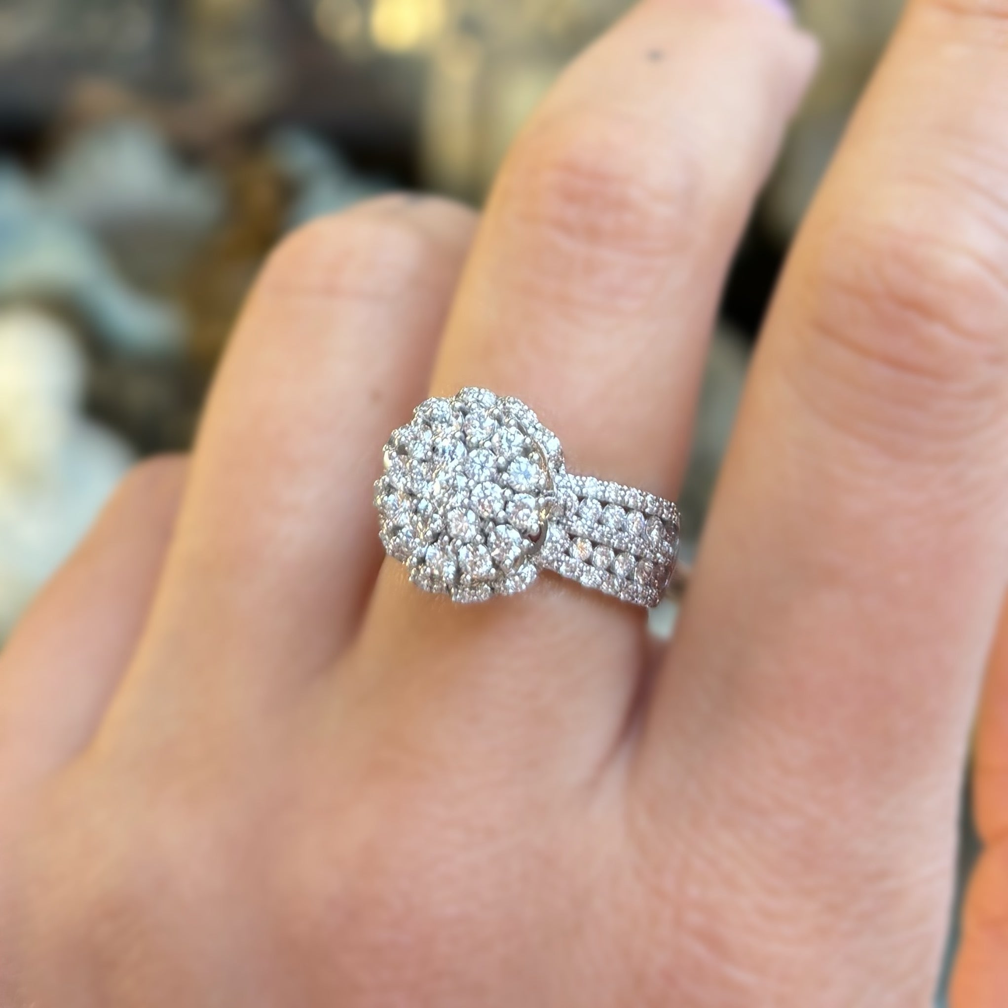 Диамантен пръстен от бяло злато 1.82 карата